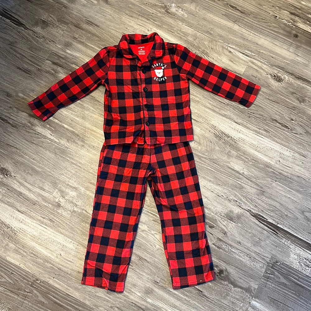 Carter’s 2 piece Buffalo Plaid Pajamas. Size 5T.